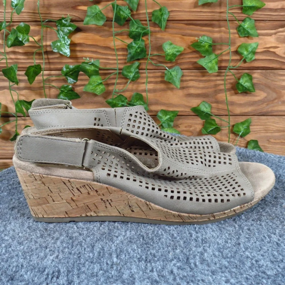 Earth Origins Nina Womens Wedge Sandals Size 8.5 Taupe‎ Synthetic Comfort